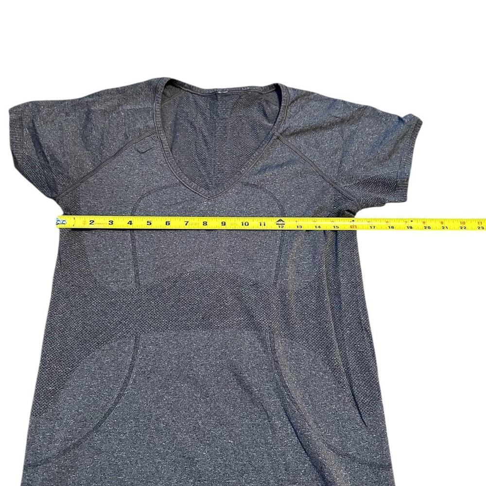 Grey Lululemon V Neck Short Sleeve Shirt, Women 10 - Picture 2 of 6